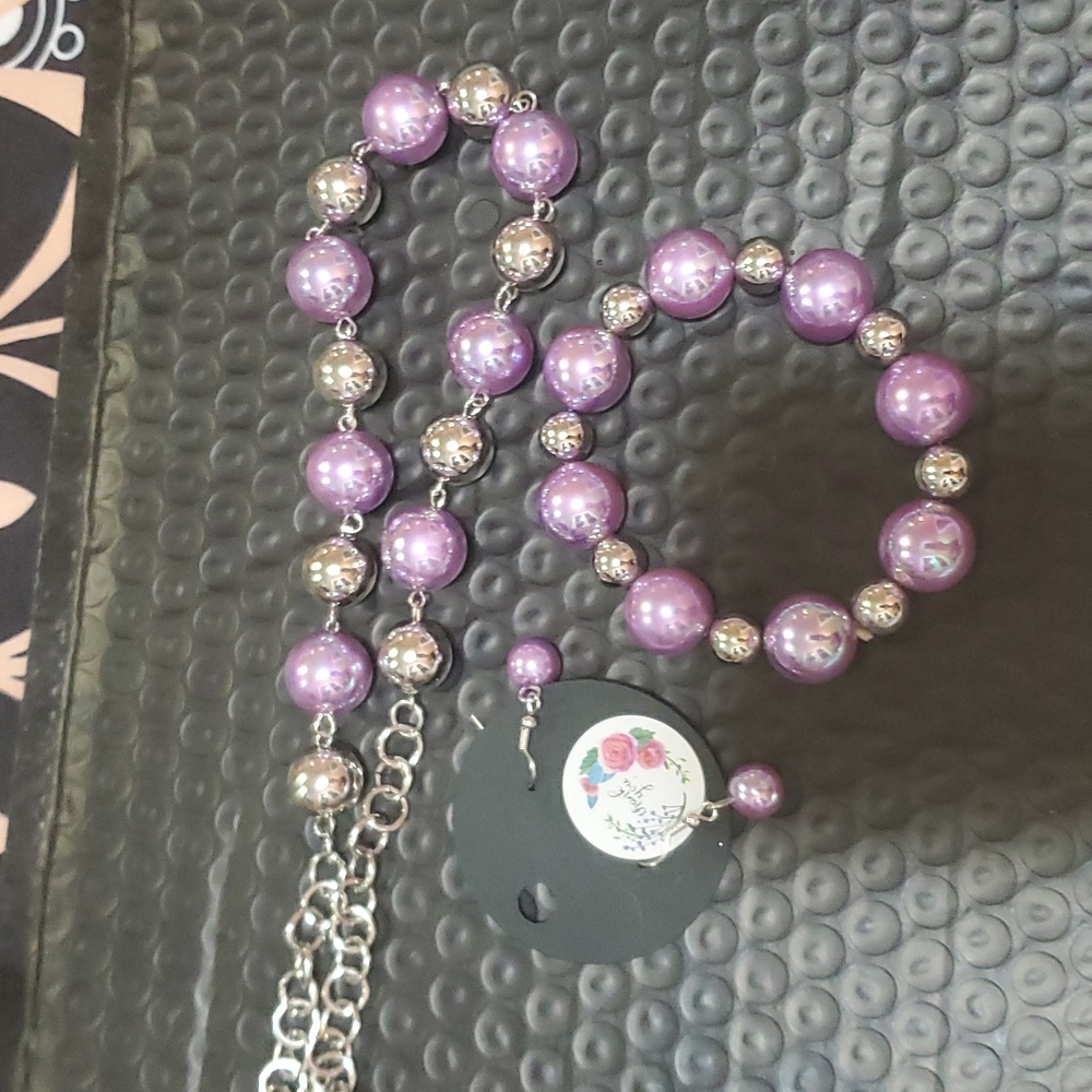 Purple and silver necklace set